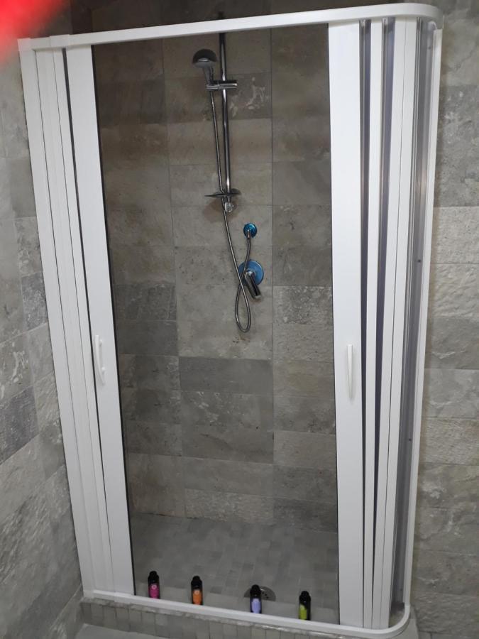 Apartament Qui Family Neapol Zewnętrze zdjęcie